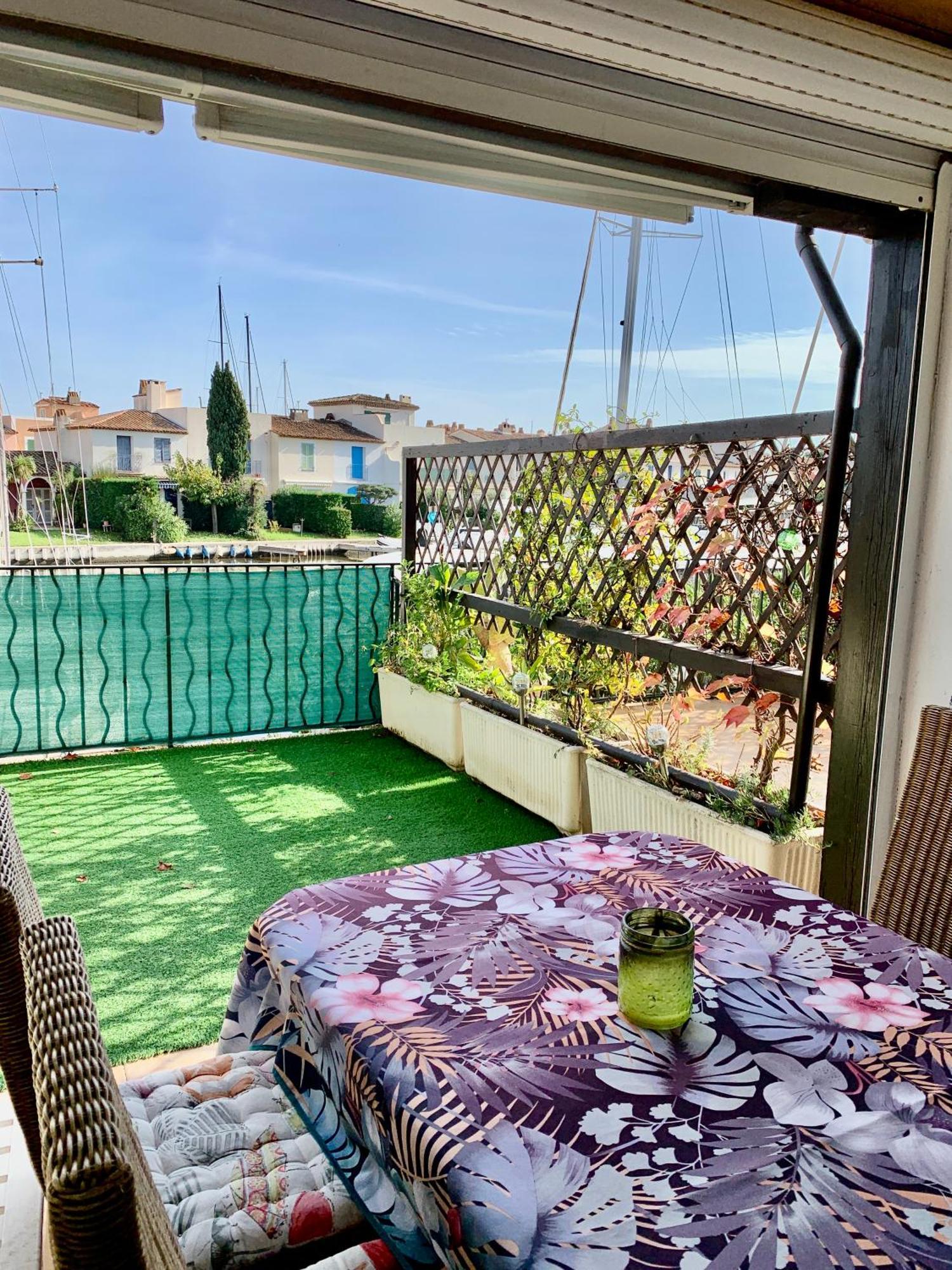 Appartement Rue De L'Amarrage A Port Grimaud Avec Terrasse Vue Canaux Et Garage Dış mekan fotoğraf